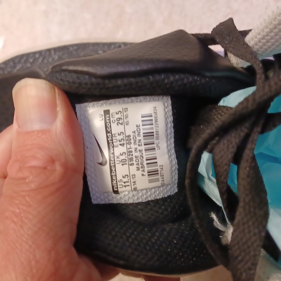 Nike Air Forces. - Picture 8 of 8